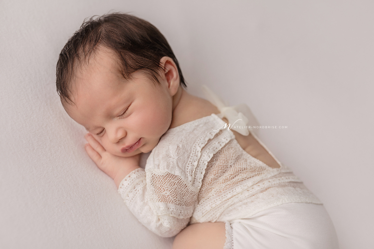 Neugeborenenshooting in Persenbeug | Atelier nordbrise Fotografie | Natürliche einzigartige Babyfotos im Raum Melk | Neugeborenenfotograf Babyfotograf