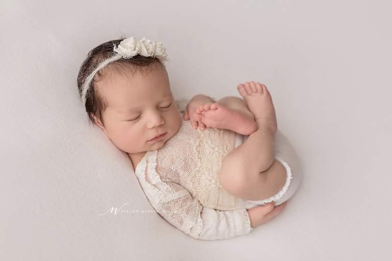 Neugeborenenshooting in Persenbeug | Atelier nordbrise Fotografie | Natürliche einzigartige Babyfotos im Raum Melk | Neugeborenenfotograf Babyfotograf