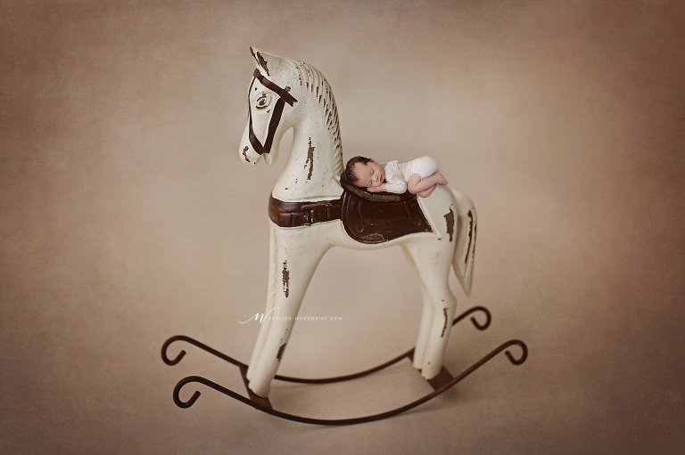 Neugeborenenshooting in Persenbeug | Atelier nordbrise Fotografie | Natürliche einzigartige Babyfotos im Raum Melk | Neugeborenenfotograf Babyfotograf Fine Art