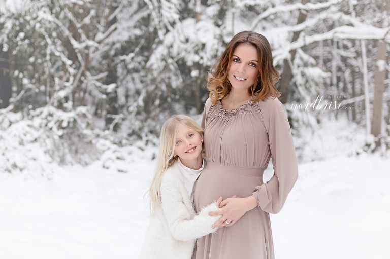 Babybauchshooting in Persenbeug | Atelier nordbrise Fotografie | Natürliche einzigartige Babybauchfotos im Raum Melk | Schwangerschaftsfotograf Babybauchfotograf Schwangerschaftsfotografie Familienfotograf Familienshooting