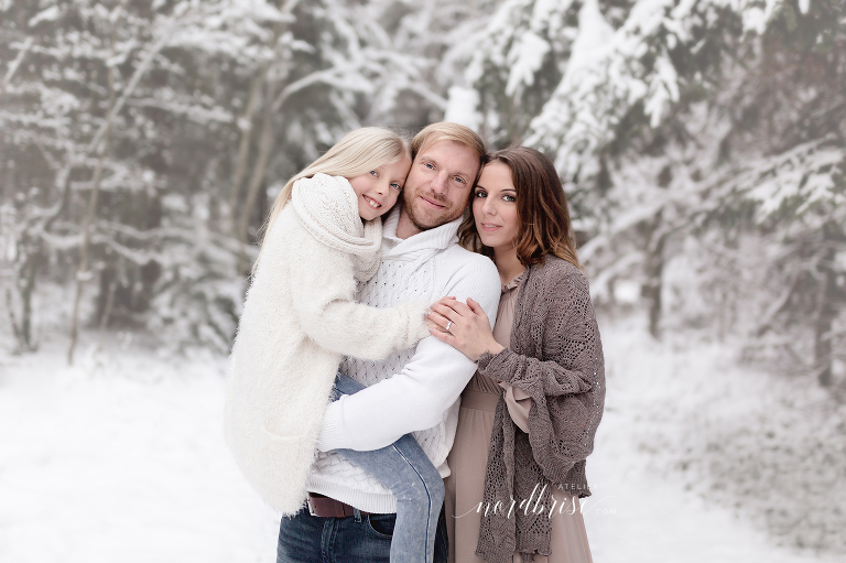 Babybauchshooting in Persenbeug | Atelier nordbrise Fotografie | Natürliche einzigartige Babybauchfotos im Raum Melk | Schwangerschaftsfotograf Babybauchfotograf Schwangerschaftsfotografie Familienfotograf Familienshooting