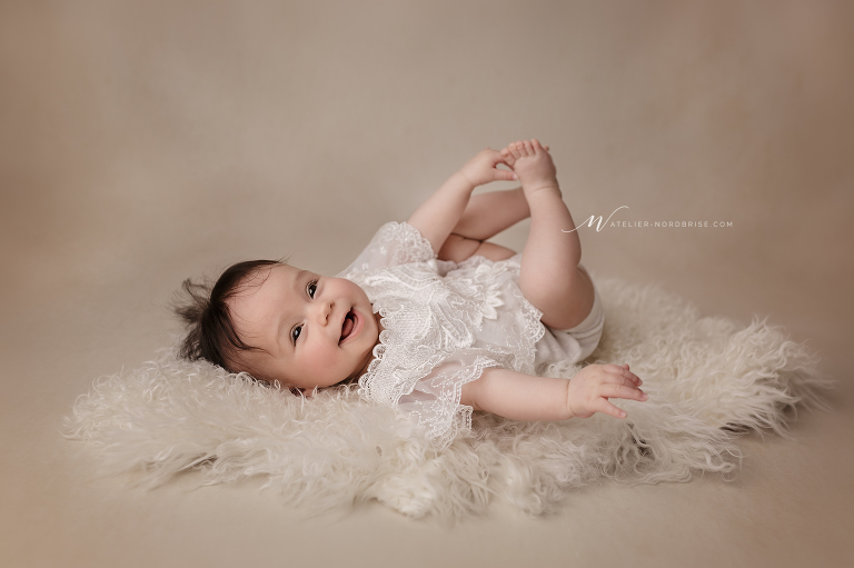 Stillshooting Fine Art in Nöchling | Atelier nordbrise Fotografie | Natürliche einzigartige Stillfotos im Raum Melk | Neugeborenenfotograf Babyfotograf Familienfotograf