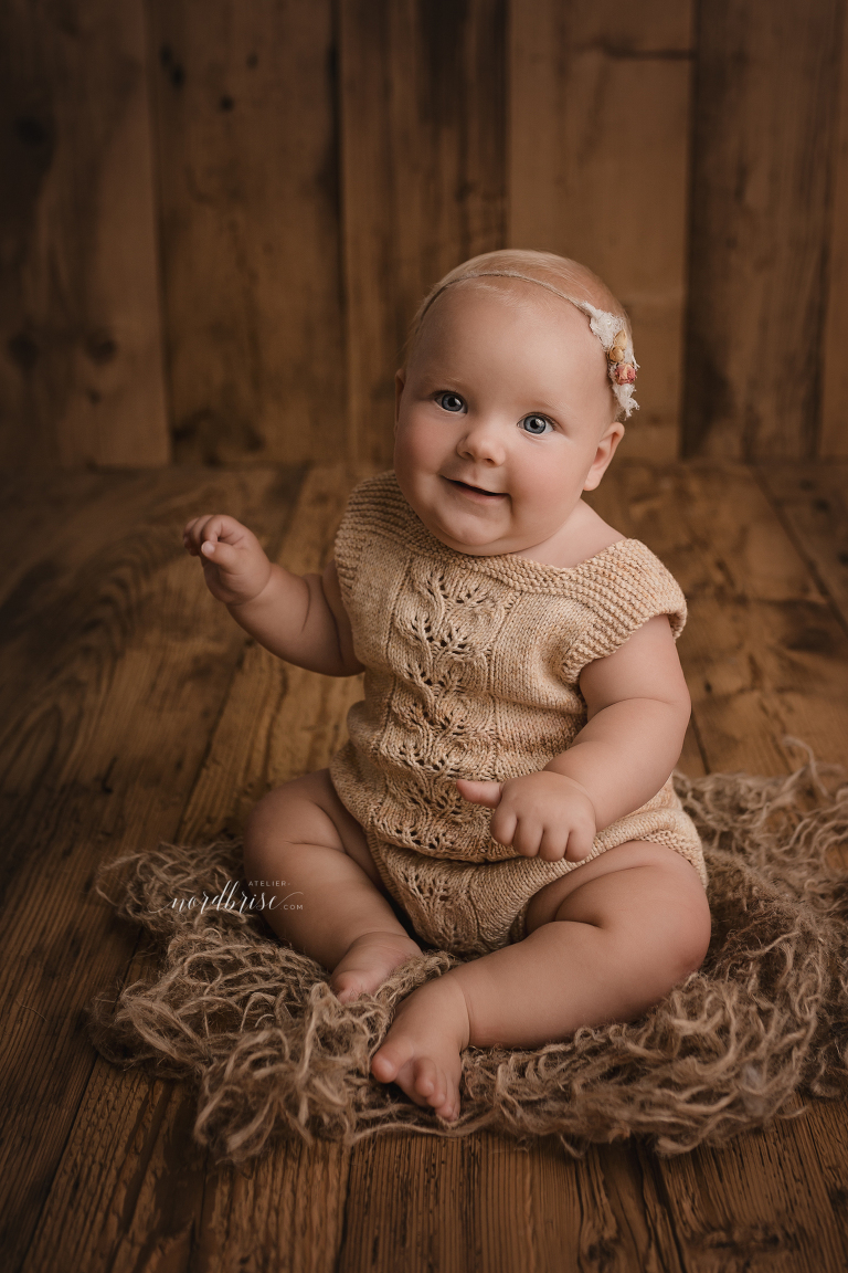 Meilenstein Babyshooting in Nöchling | Atelier nordbrise Fotografie | Natürliche einzigartige Babyfotos im Raum Melk | Neugeborenenfotograf Babyfotograf Familienfotograf Sitzkind