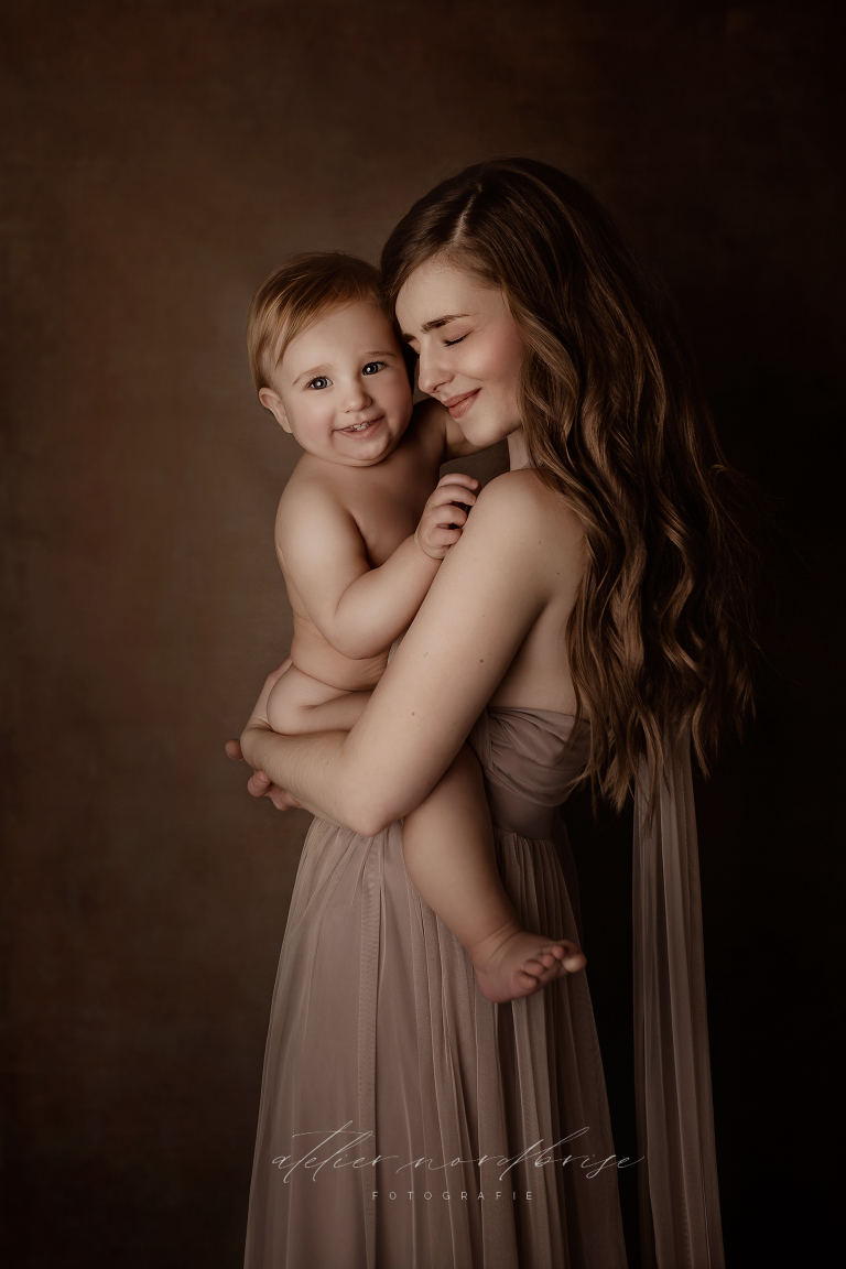 Fine Art Shooting in Nöchling | Atelier nordbrise Fotografie | Natürliche einzigartige Fotos im Raum Melk in Niederösterreich | Neugeborenenfotograf Babyfotograf Familienfotograf